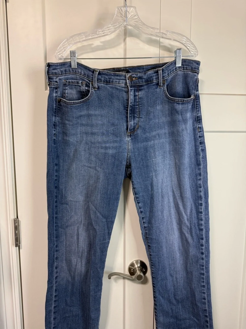 Banana Republic Woman’s girlfriend Blue Denim Jeans 33L